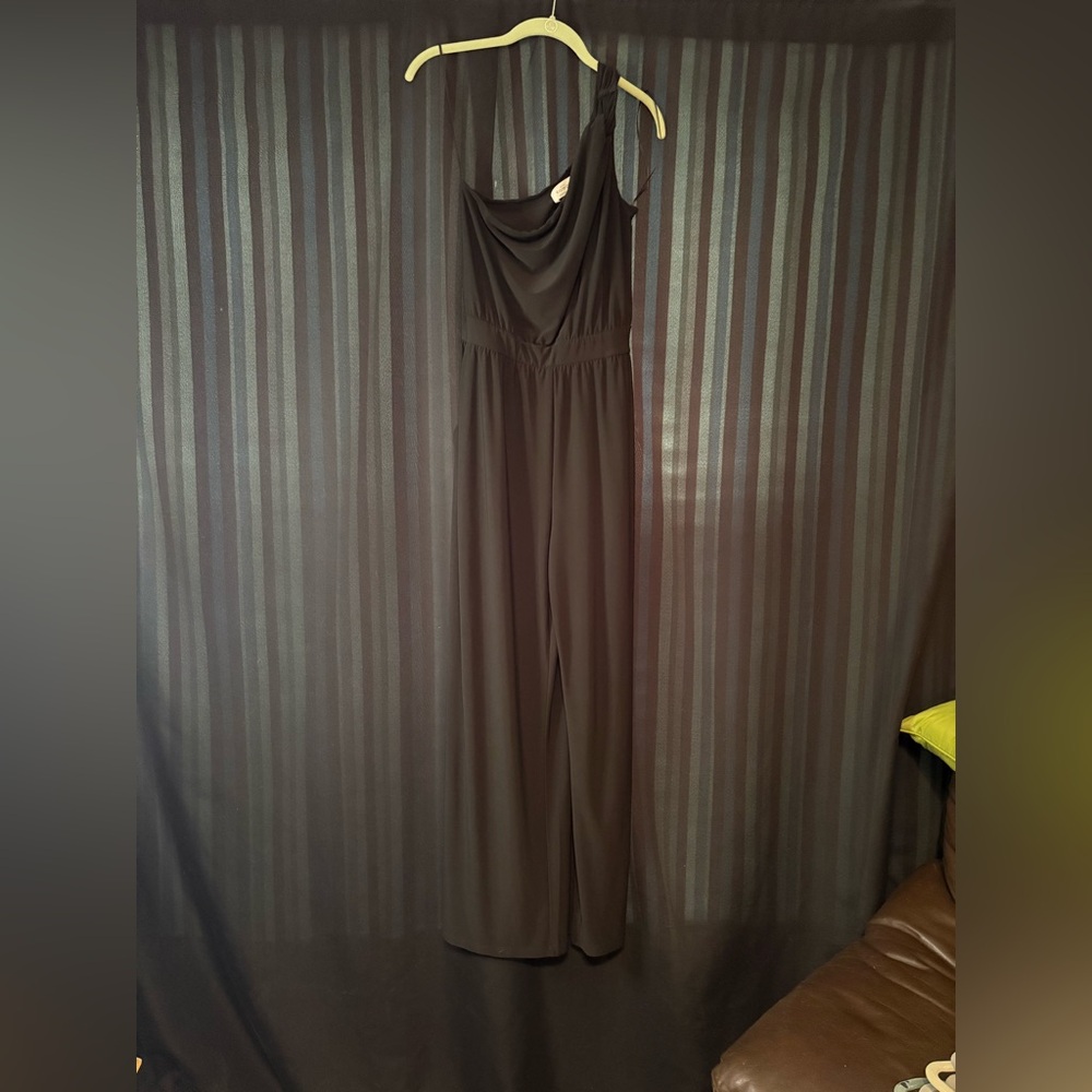 One shoulder jumpsuit